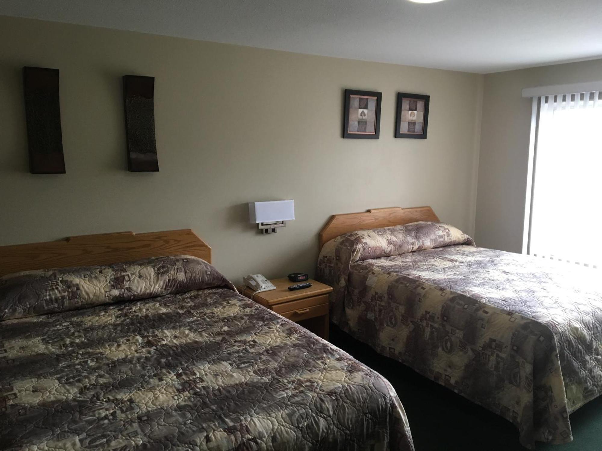 Howey Bay Motel Ред Лейк Екстериор снимка