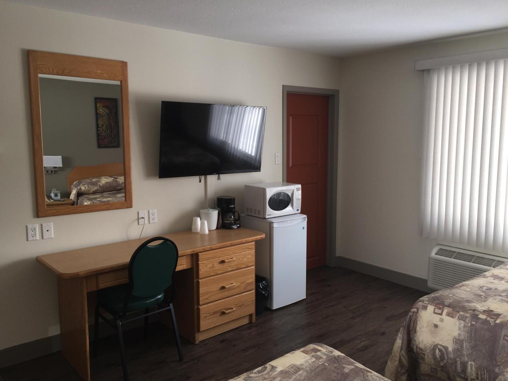 Howey Bay Motel Ред Лейк Екстериор снимка