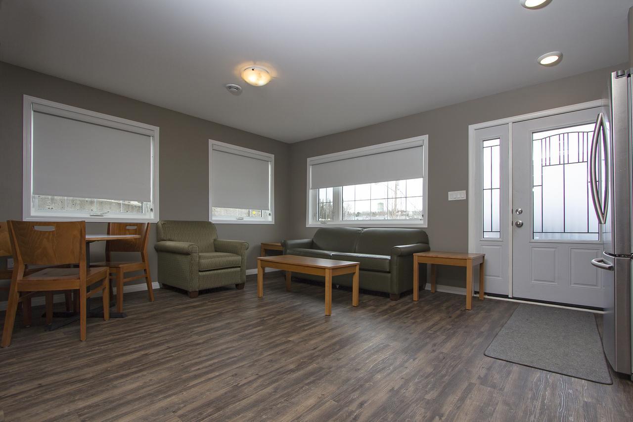 Howey Bay Motel Ред Лейк Екстериор снимка