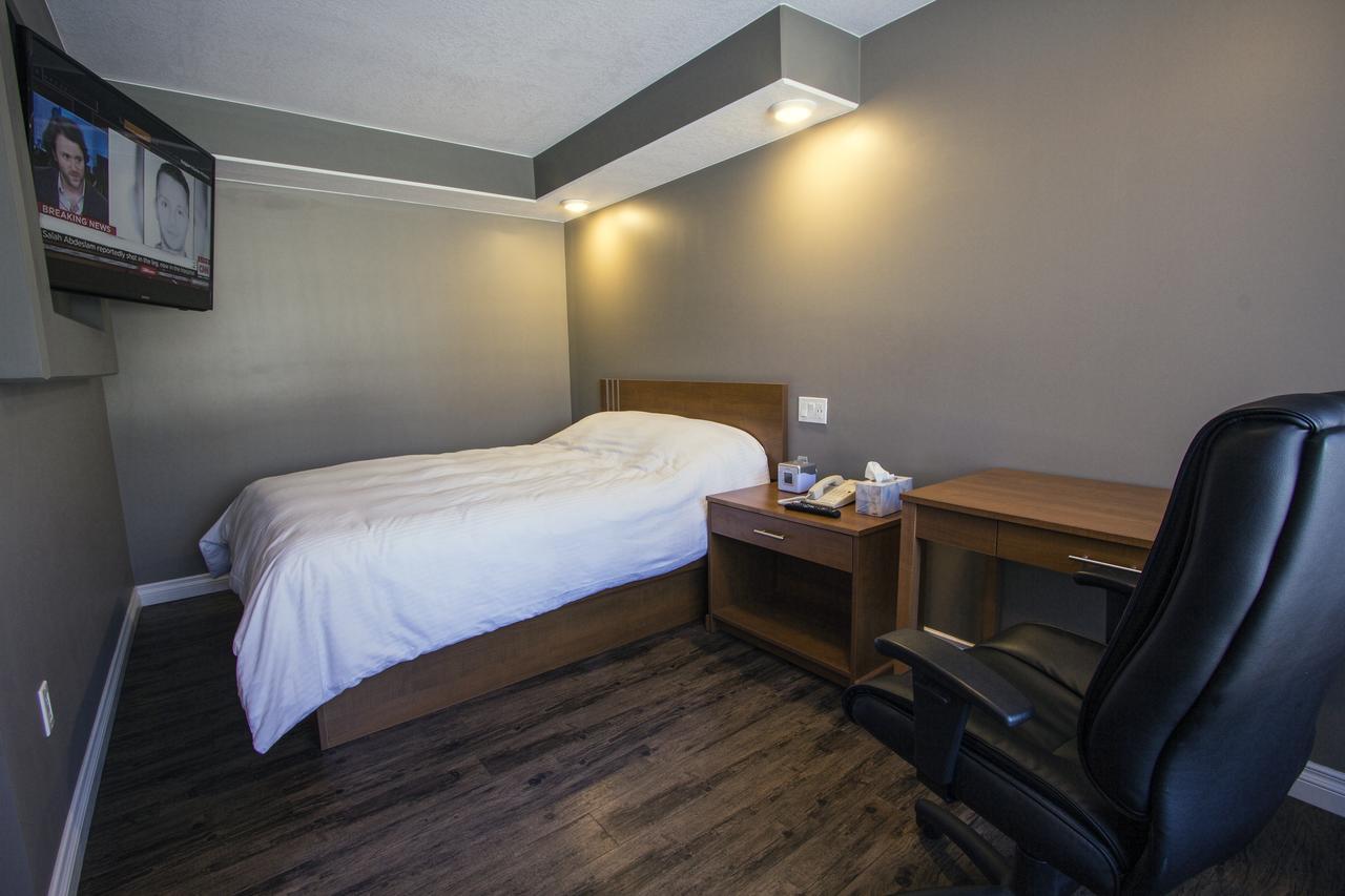 Howey Bay Motel Ред Лейк Екстериор снимка