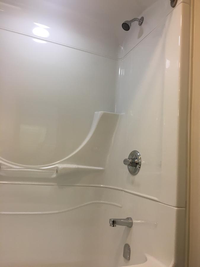 Howey Bay Motel Ред Лейк Екстериор снимка