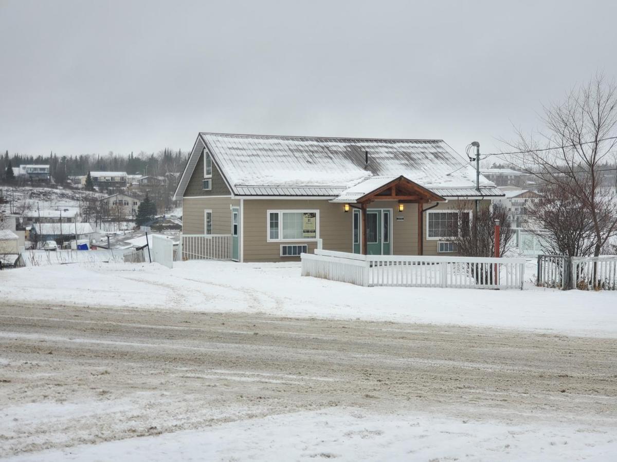 Howey Bay Motel Ред Лейк Екстериор снимка